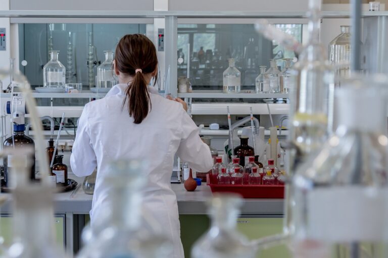 Lab Equipment Essentials for Efficient, Safe, and Compliant Laboratories